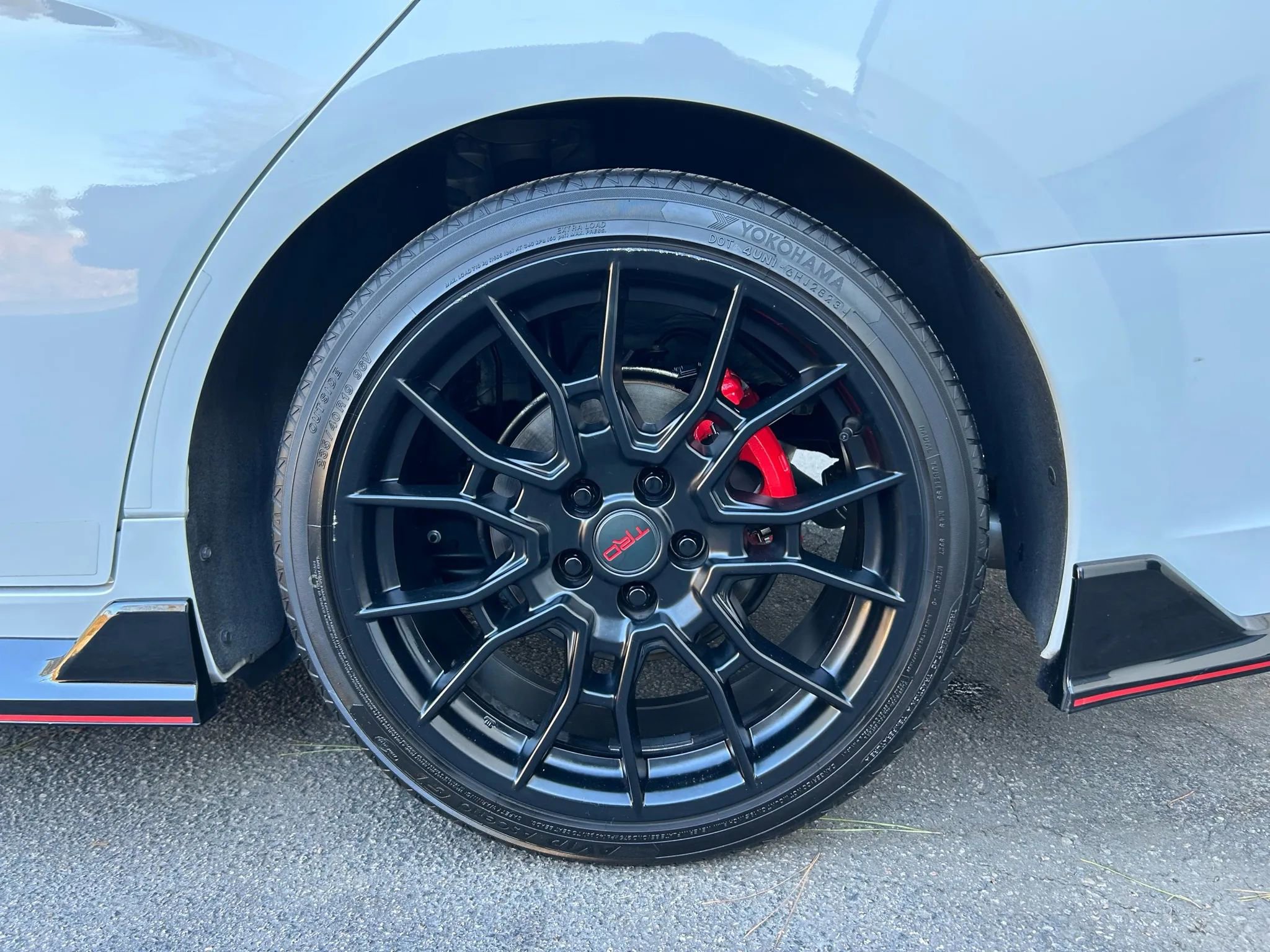 Used 2021 Toyota Avalon TRD image 12