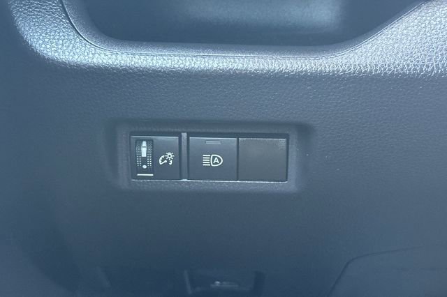 Certified 2025 Toyota RAV4 LE image 35