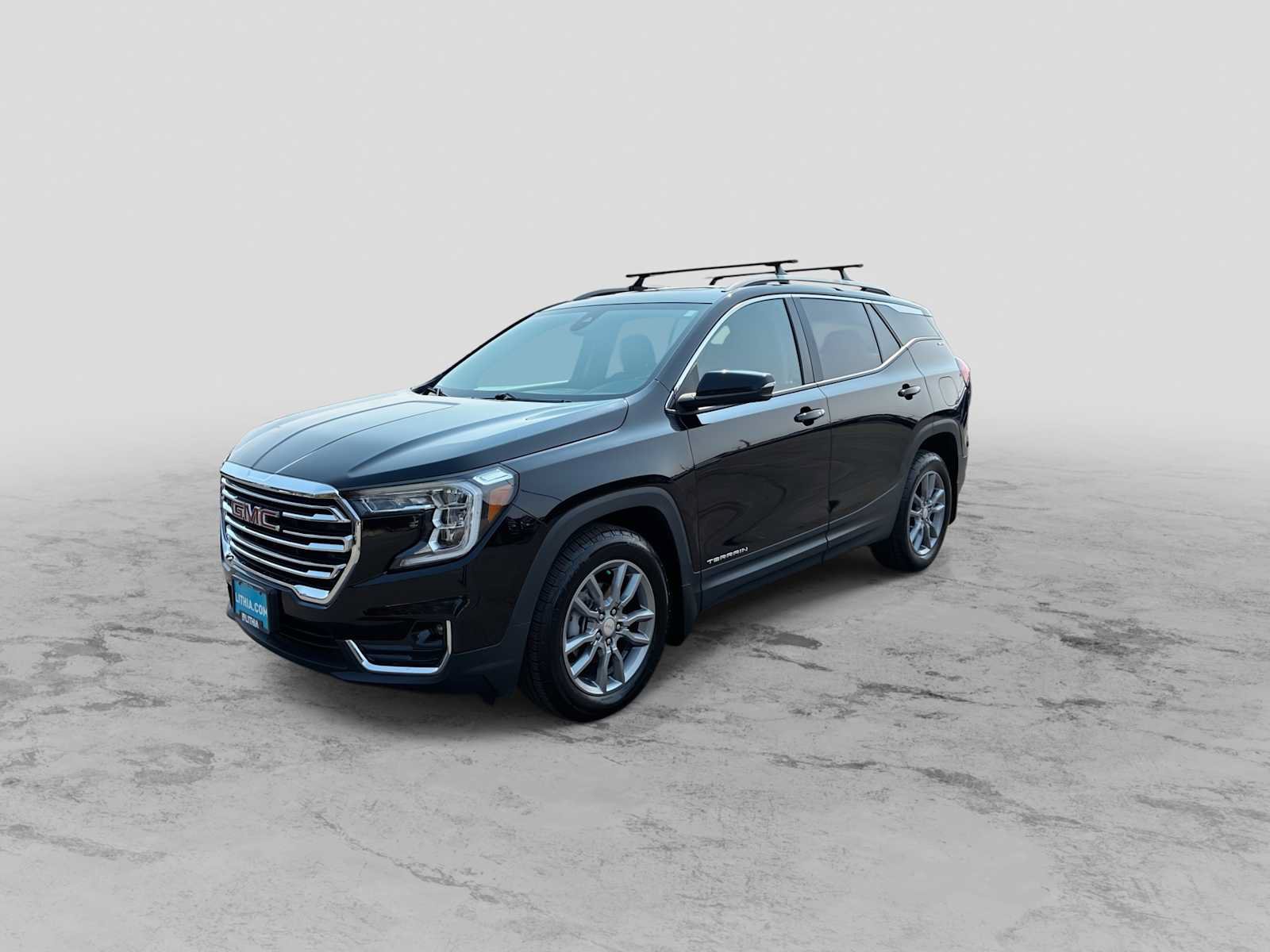 Used 2022 GMC Terrain SLT w/ LPO, Floor Liner Package AWD/4WD image 4