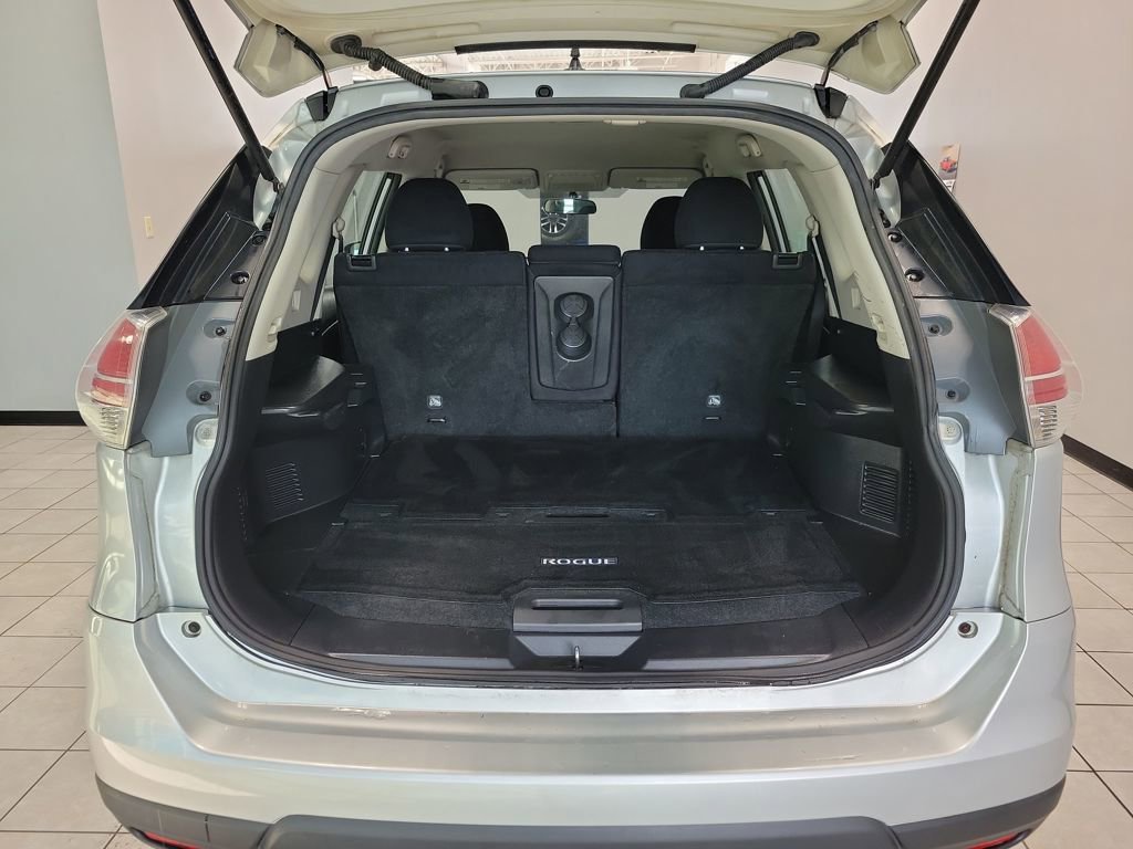 Used 2015 Nissan Rogue S image 15