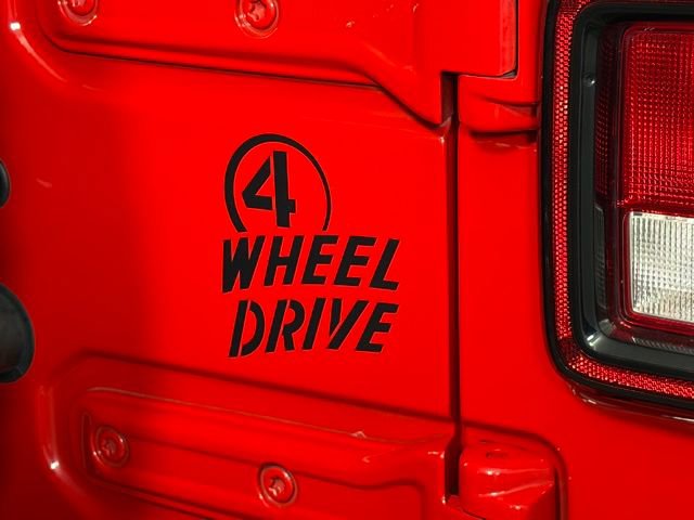 Used 2024 Jeep Wrangler Willys image 12