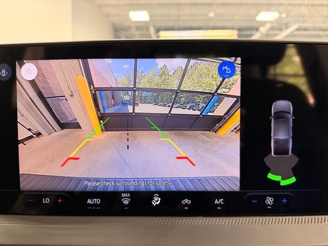 Used 2025 Ford Maverick XLT w/ Equipment Group 301A AWD/4WD image 40