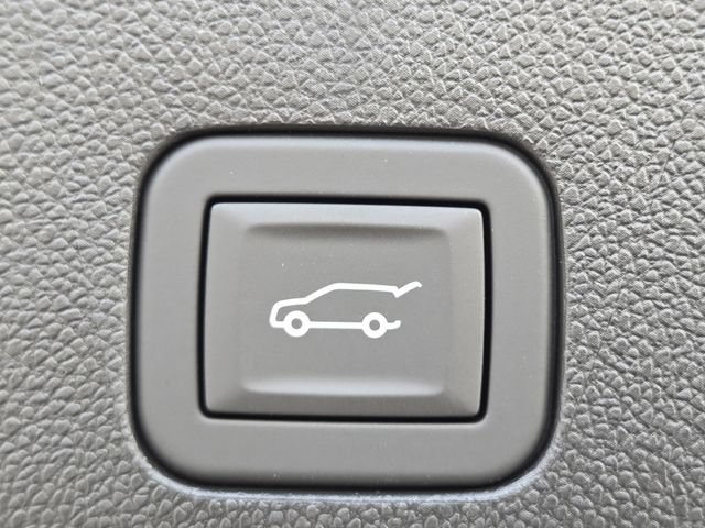 New 2026 GMC Yukon XL Denali w/ Denali Reserve Package AWD/4WD image 24