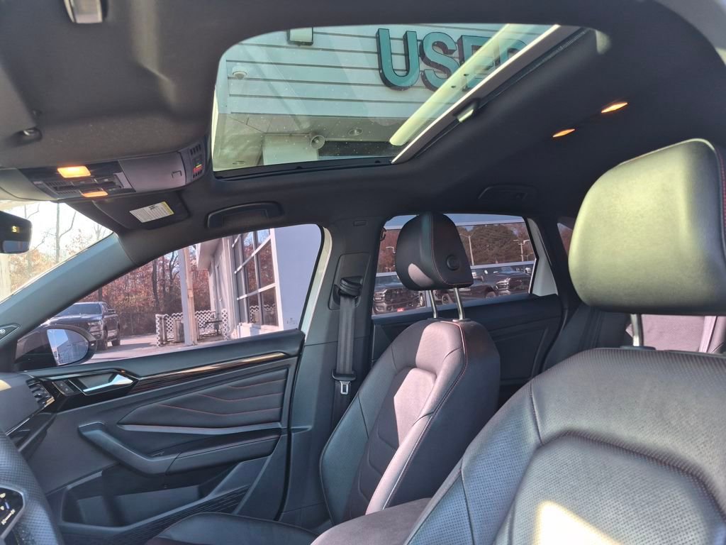 Used 2023 Volkswagen Jetta GLI Autobahn w/ GLI Black Package image 15