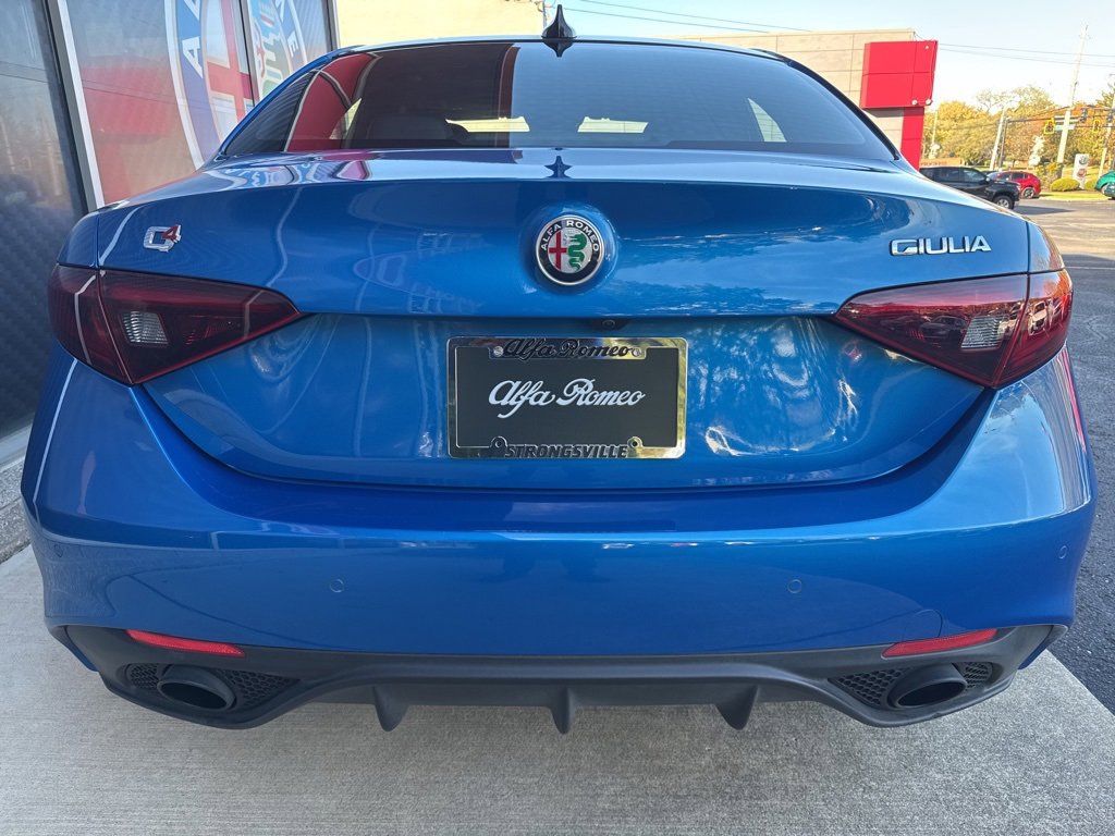 Used 2022 Alfa Romeo Giulia Veloce image 9