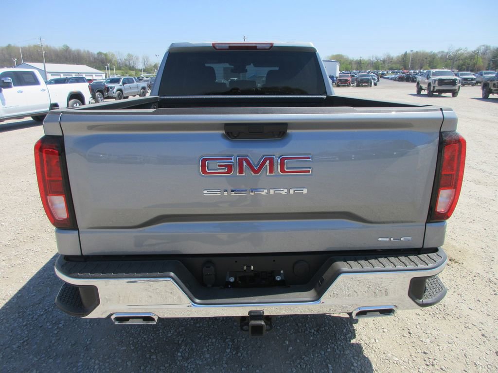 New 2026 GMC Sierra 1500 SLE image 5
