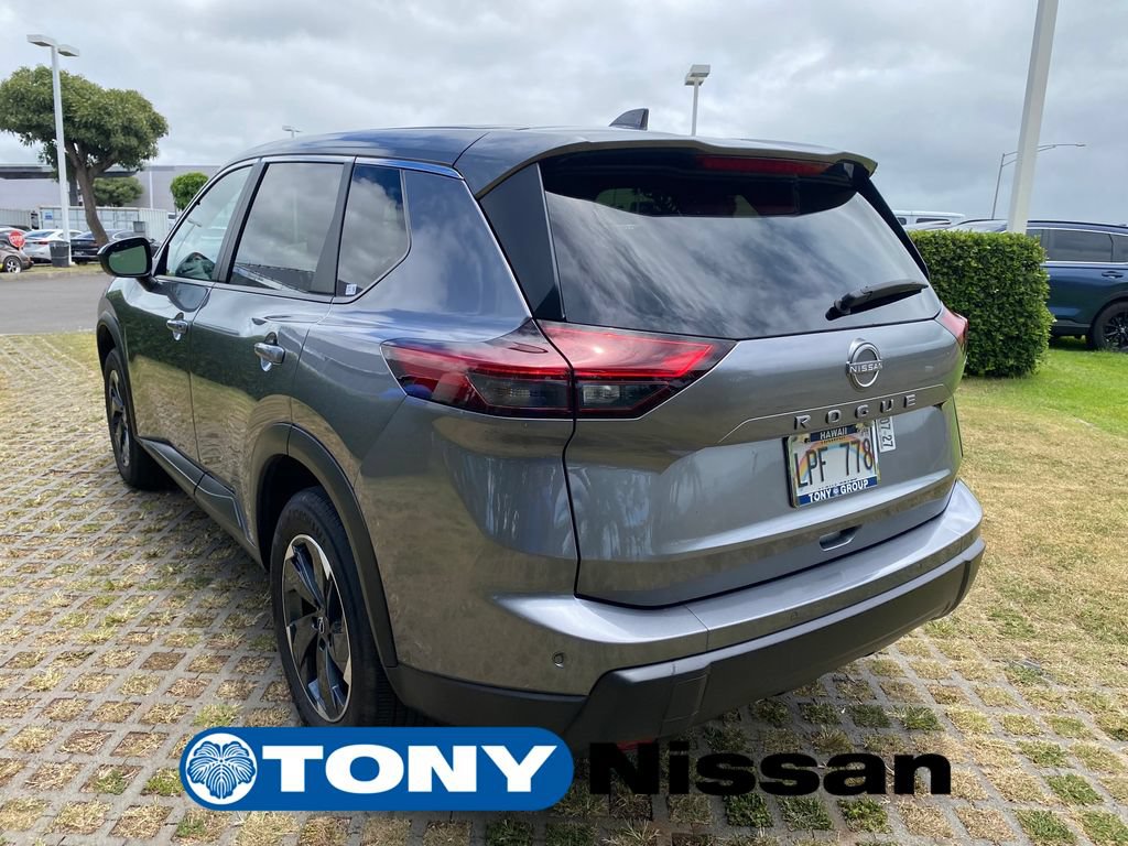 Used 2025 Nissan Rogue SV FWD image 5