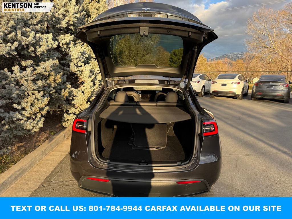 Used 2024 Tesla Model Y Long Range image 29