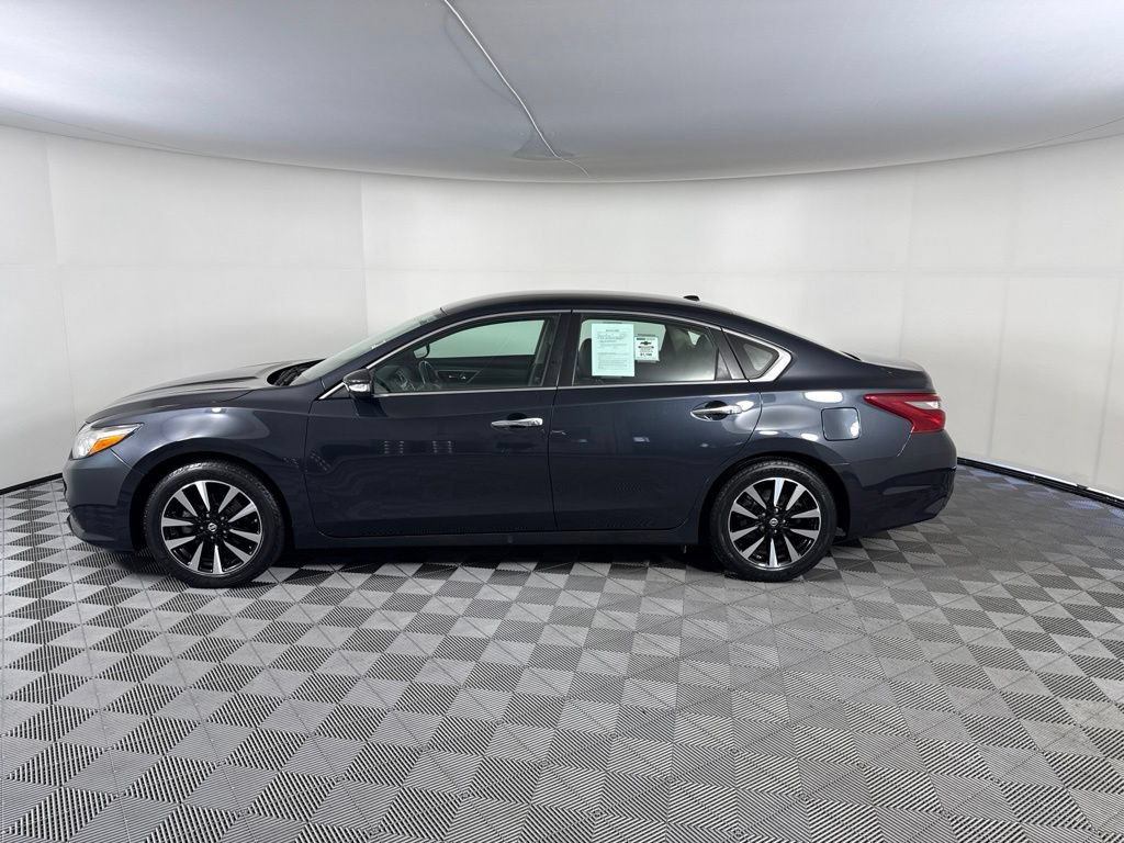 Used 2018 Nissan Altima 2.5 SL FWD image 2