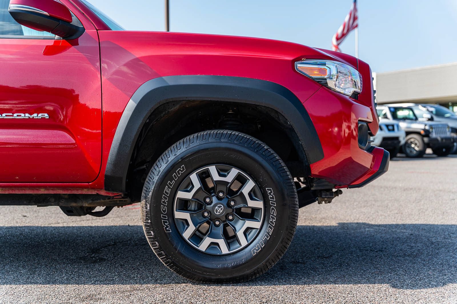 Used 2021 Toyota Tacoma TRD Off-Road AWD/4WD image 9