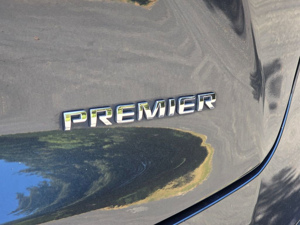Used 2019 Chevrolet Blazer Premier w/ Sun and Wheels Package AWD/4WD image 16