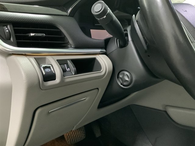 Used 2014 Cadillac XTS Luxury AWD/4WD image 24