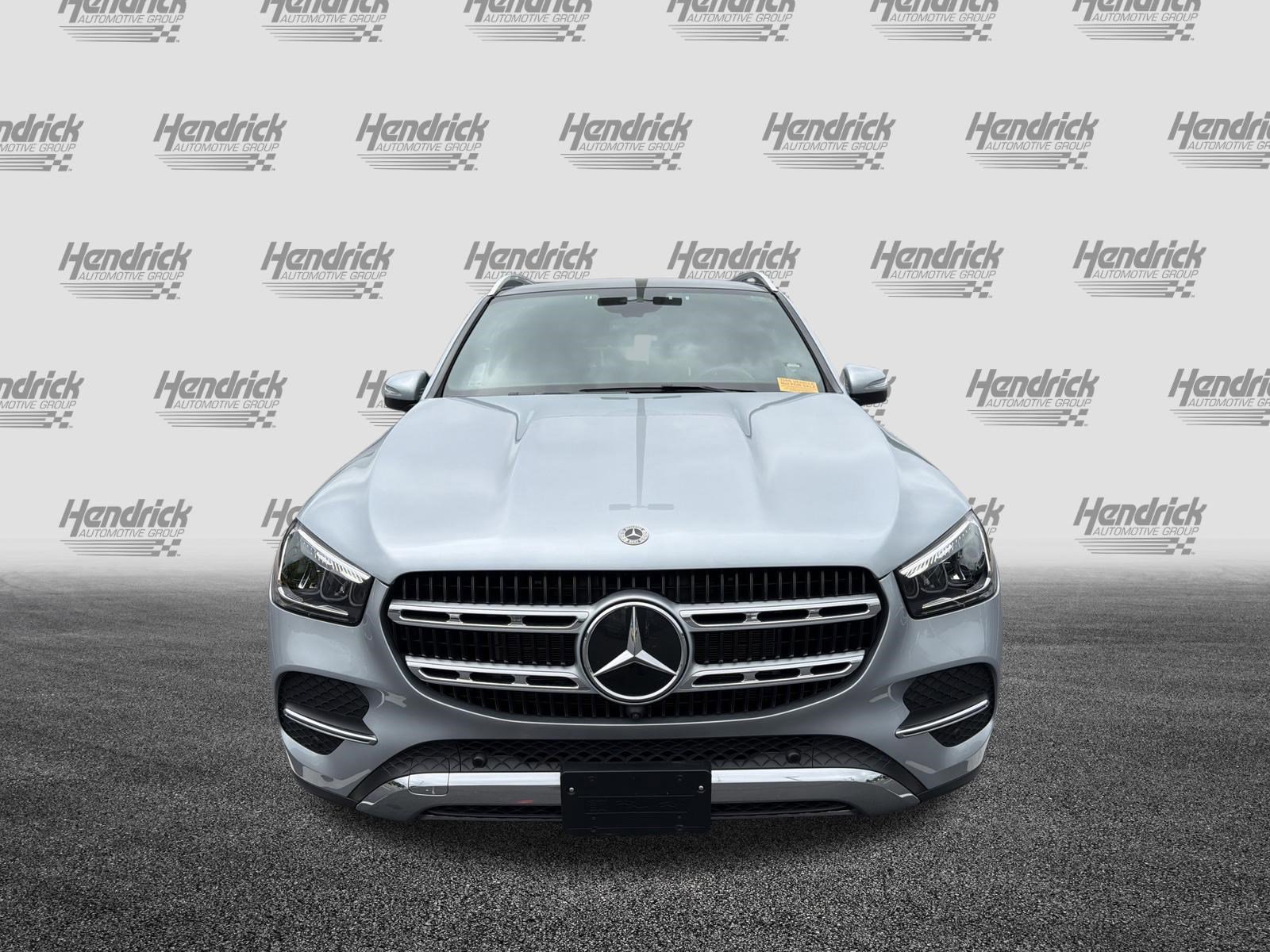 Used 2025 Mercedes-Benz GLE 350 4MATIC image 3