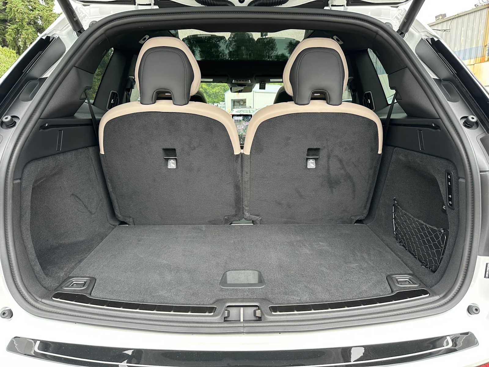 New 2025 Volvo EX90 Ultra image 14