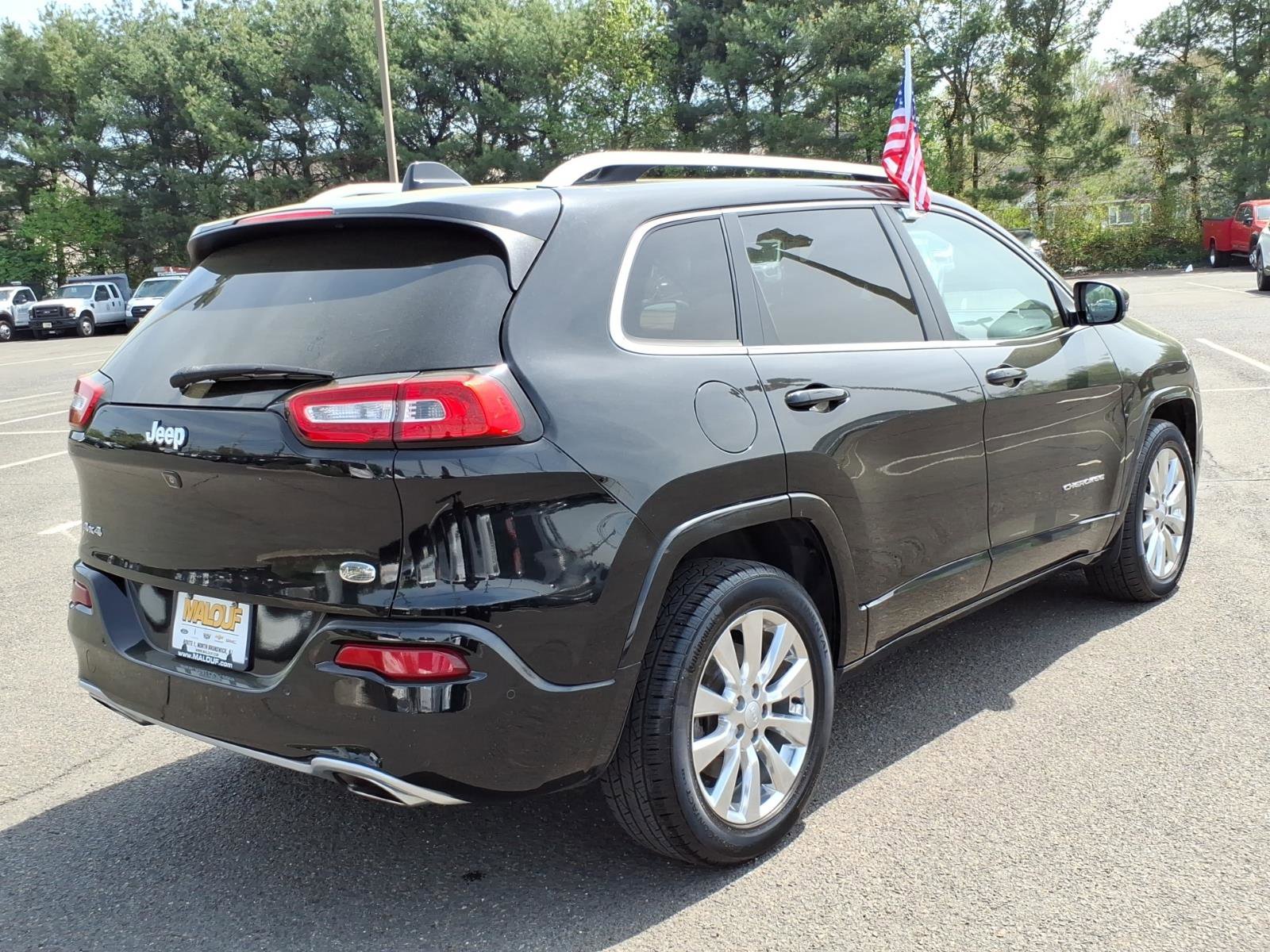 Used 2018 Jeep Cherokee Overland w/ Technology Group image 6