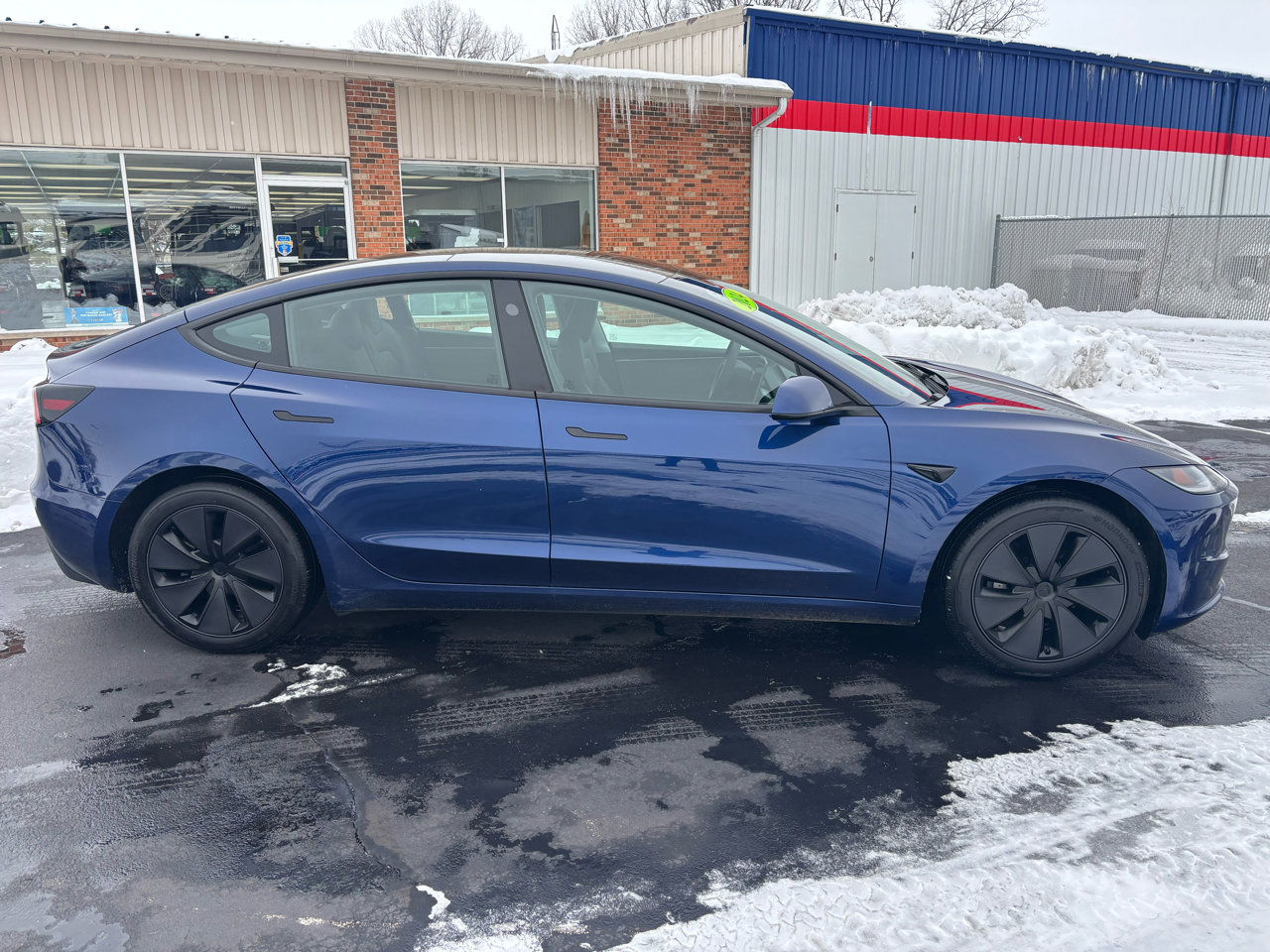 Used 2024 Tesla Model 3 image 2