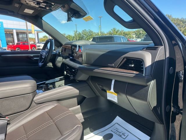 New 2026 Chevrolet Suburban High Country w/ Sun And Tow Package image 36