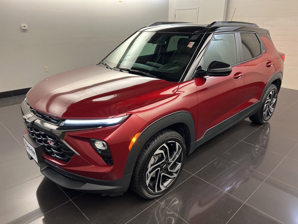 Used 2025 Chevrolet TrailBlazer RS w/ Convenience Package image 3