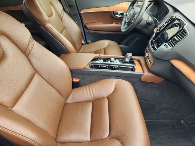 Used 2023 Volvo XC90 B6 Plus w/ Protection Package Premier image 14