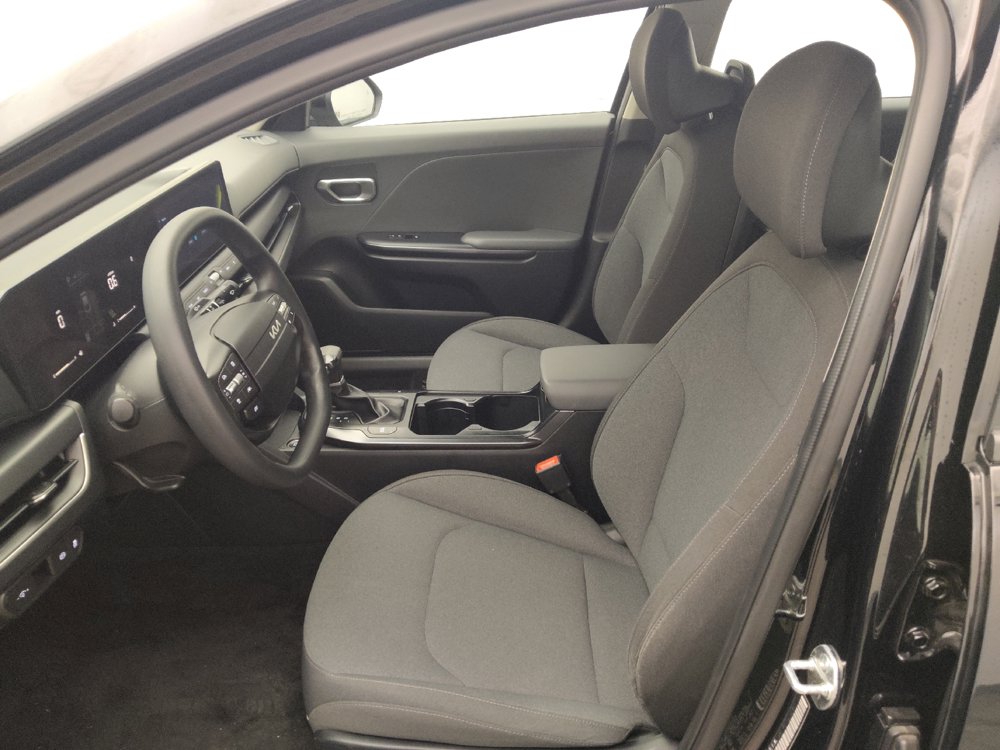 Used 2025 Kia K4 FWD image 17
