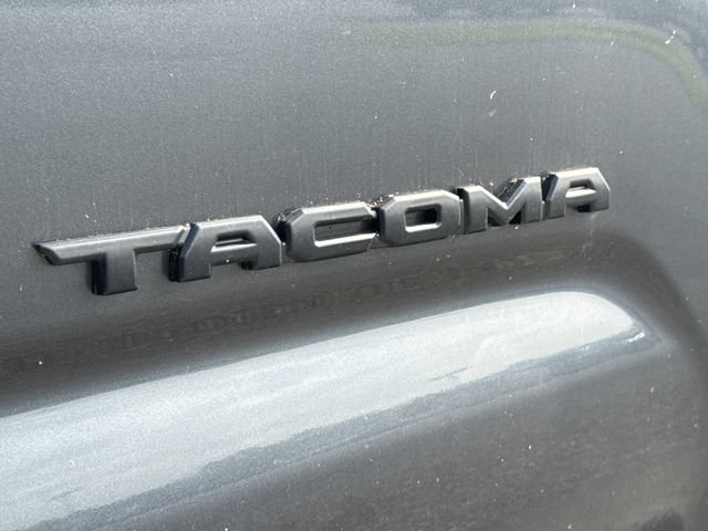 Used 2023 Toyota Tacoma TRD Off-Road w/ Technology Package AWD/4WD image 14