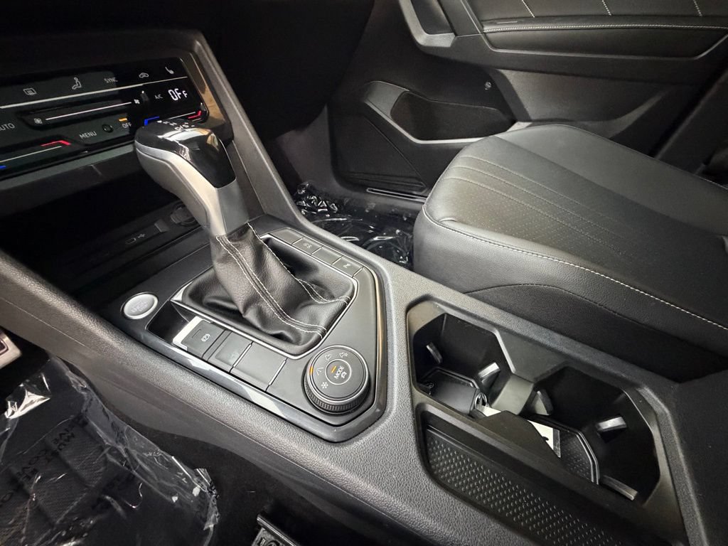 Used 2022 Volkswagen Tiguan SE R-Line AWD/4WD image 19