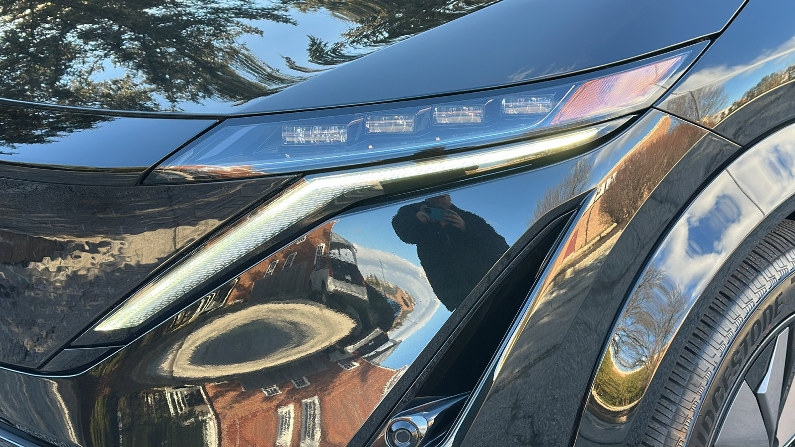 Certified 2024 Nissan Ariya AWD image 4