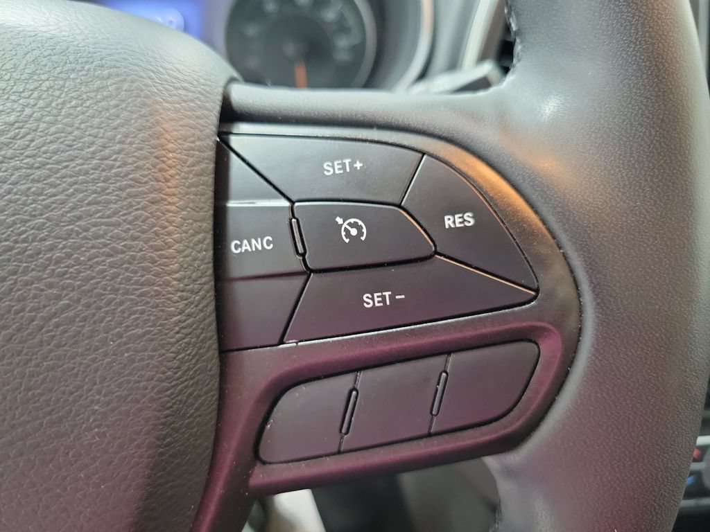 Used 2022 Jeep Cherokee Trailhawk w/ Premium Leather Package AWD/4WD image 40
