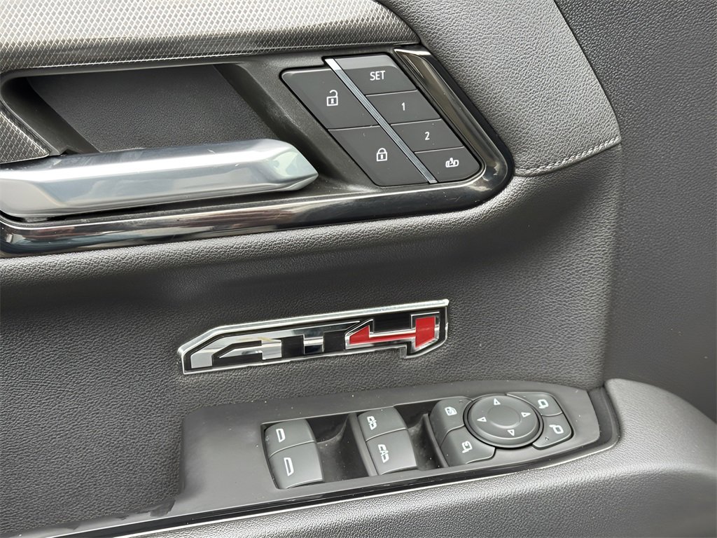 Used 2022 GMC Sierra 1500 AT4 w/ AT4 Premium Package image 30