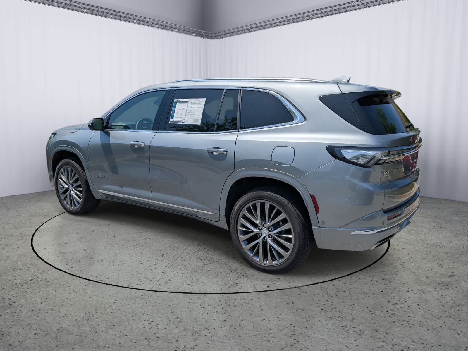 Certified 2025 Buick Enclave Avenir w/ Super Cruise Package AWD/4WD image 5