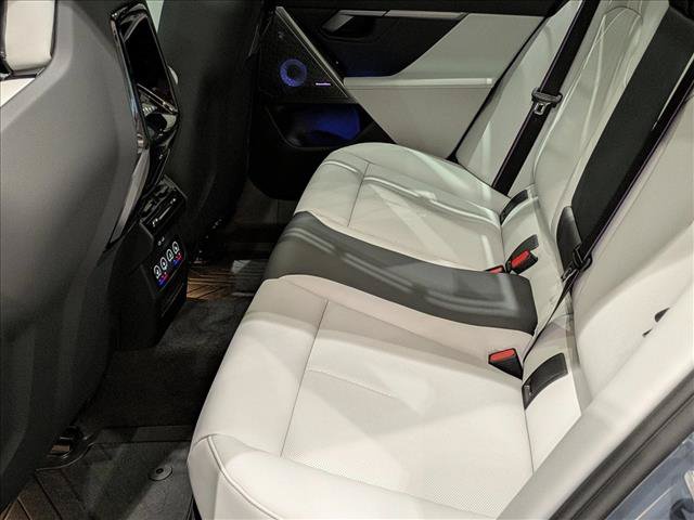 New 2027 BMW M5 Touring AWD/4WD image 17