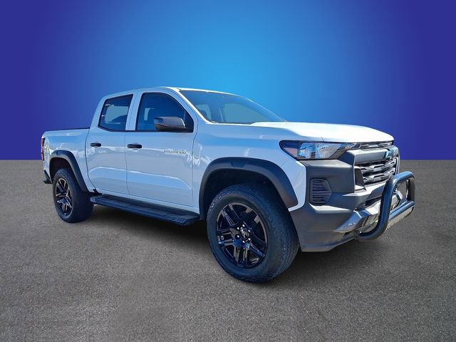 Used 2025 Chevrolet Colorado Trail Boss image 2