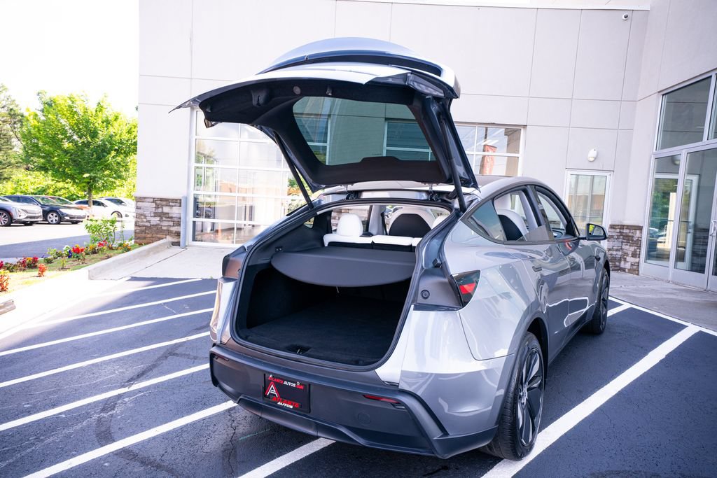 Used 2026 Tesla Model Y Long Range AWD/4WD image 48