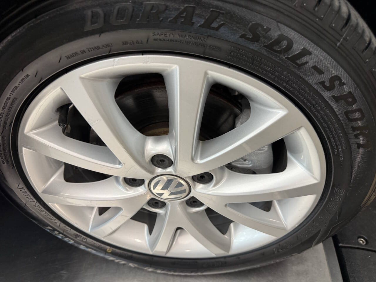 Used 2013 Volkswagen Jetta SE FWD image 26