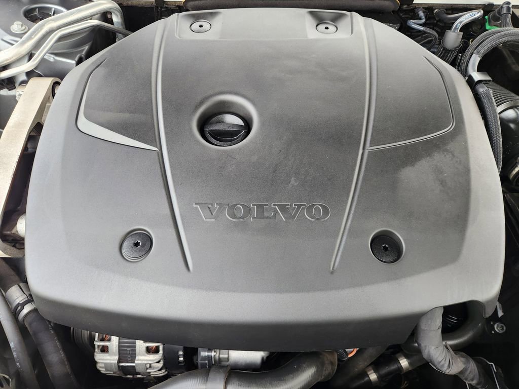 Used 2020 Volvo V60 T5 Cross Country AWD/4WD image 32