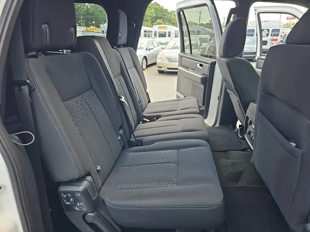 Used 2016 Ford Expedition EL XL w/ Equipment Group 101A AWD/4WD image 19