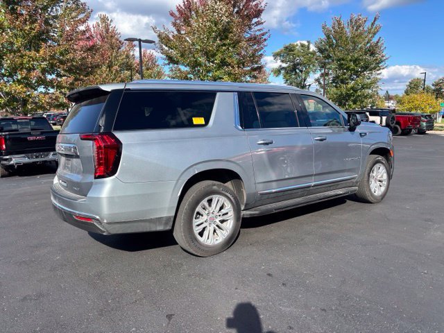 Used 2024 GMC Yukon XL SLT w/ SLT Luxury Package AWD/4WD image 5