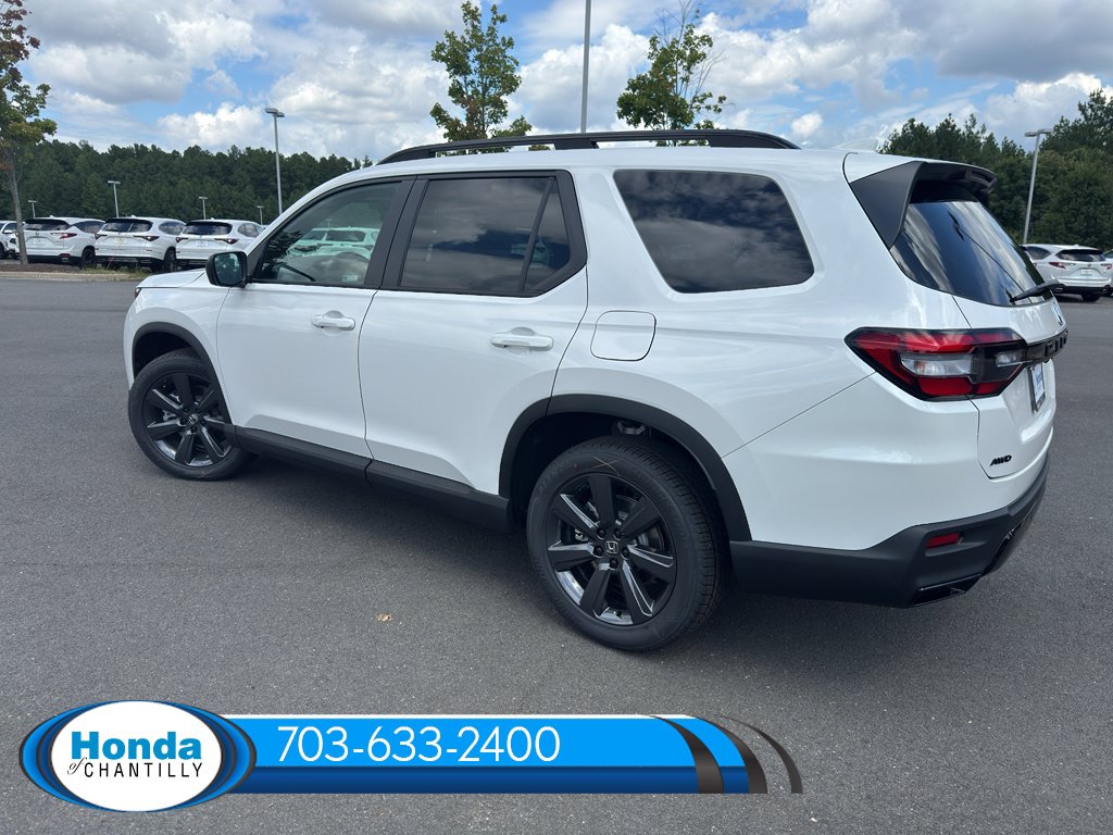New 2026 Honda Pilot Sport image 5
