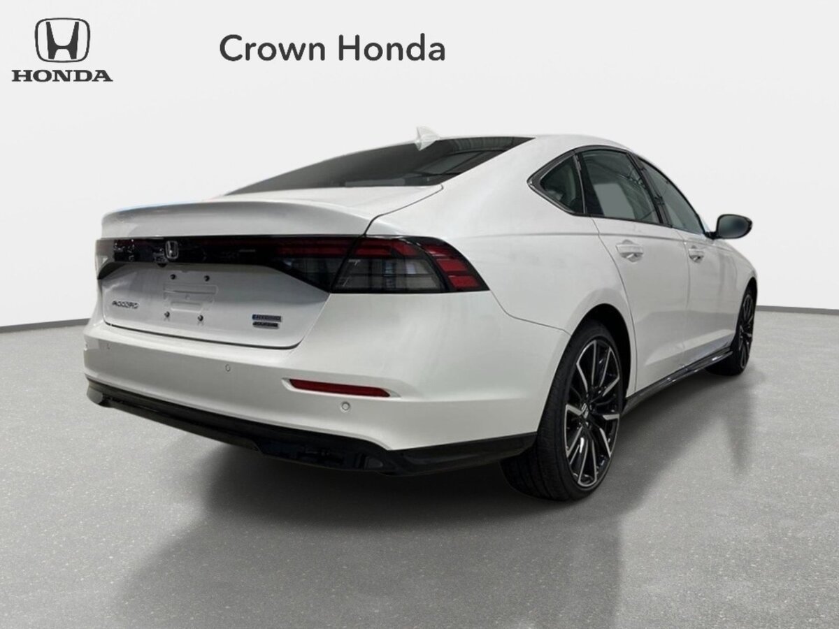 New 2026 Honda Accord Touring image 5