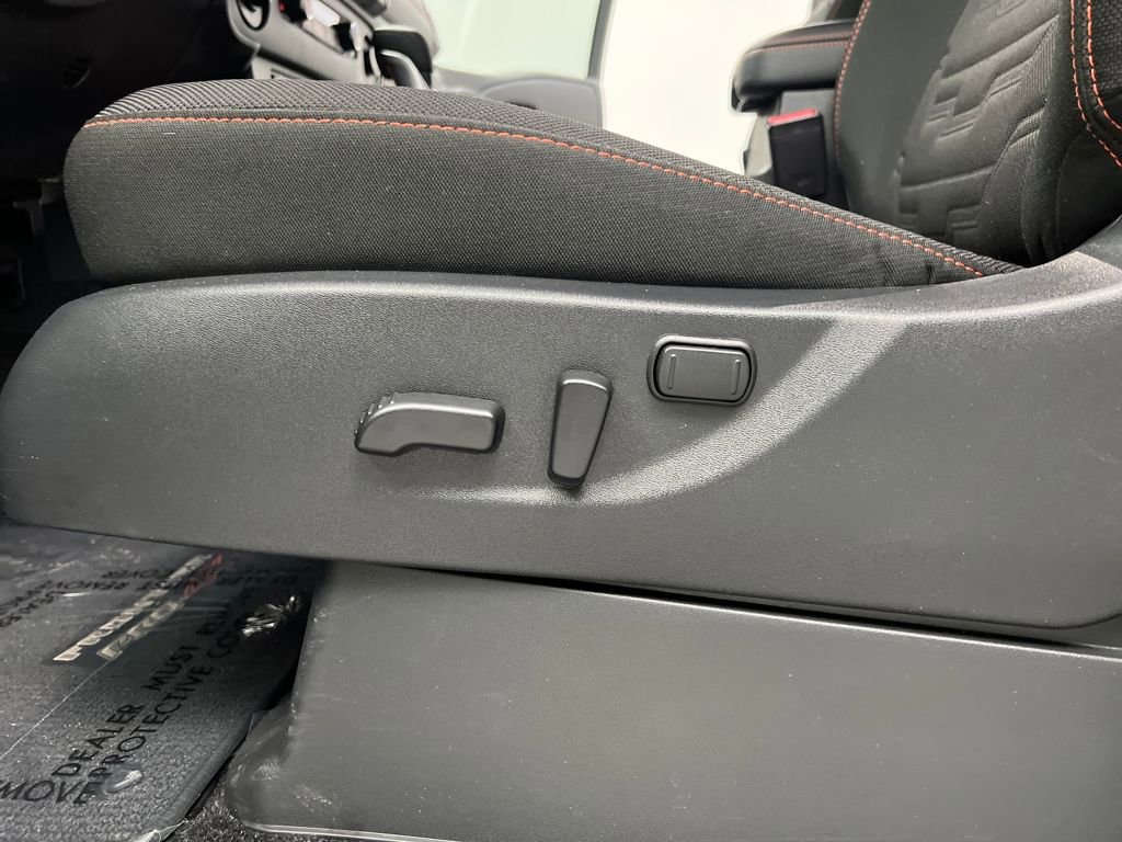 Used 2026 Nissan Frontier PRO-4X w/ Pro-4x Convenience Package image 10