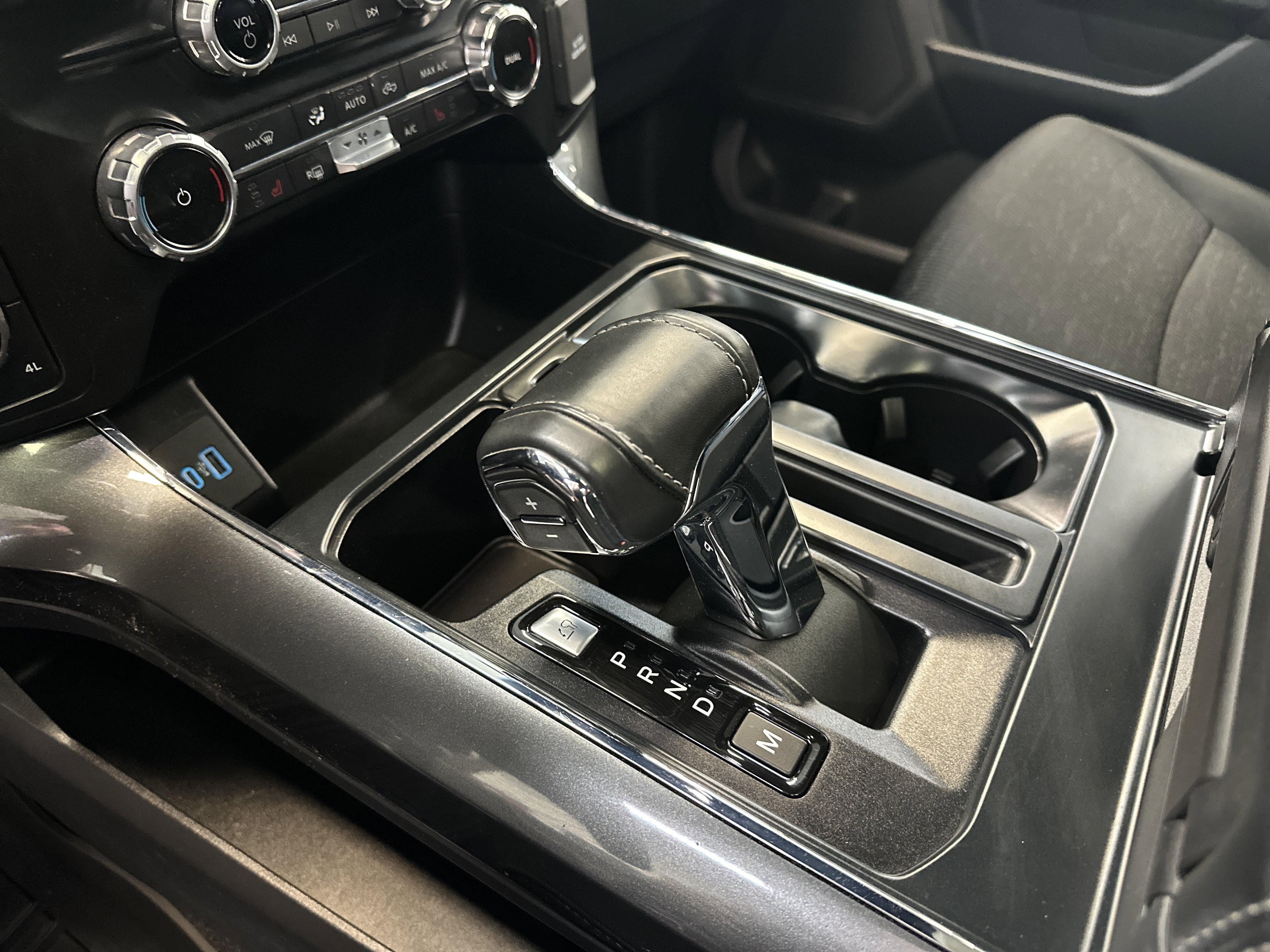 Used 2022 Ford F150 XLT w/ Equipment Group 302A High image 32