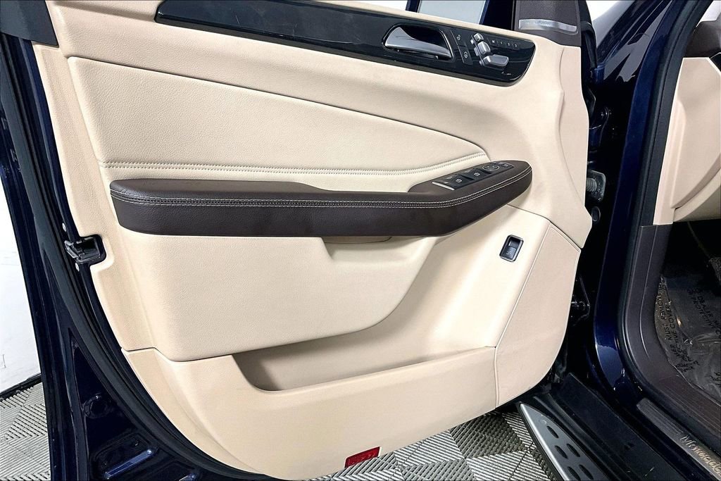 Used 2017 Mercedes-Benz GLE 350 w/ Premium 1 Package image 23