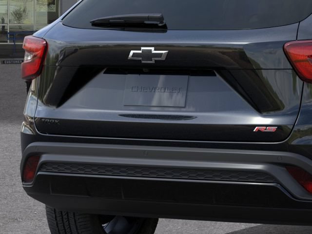 New 2026 Chevrolet Trax RS w/ Sunroof Package FWD image 14