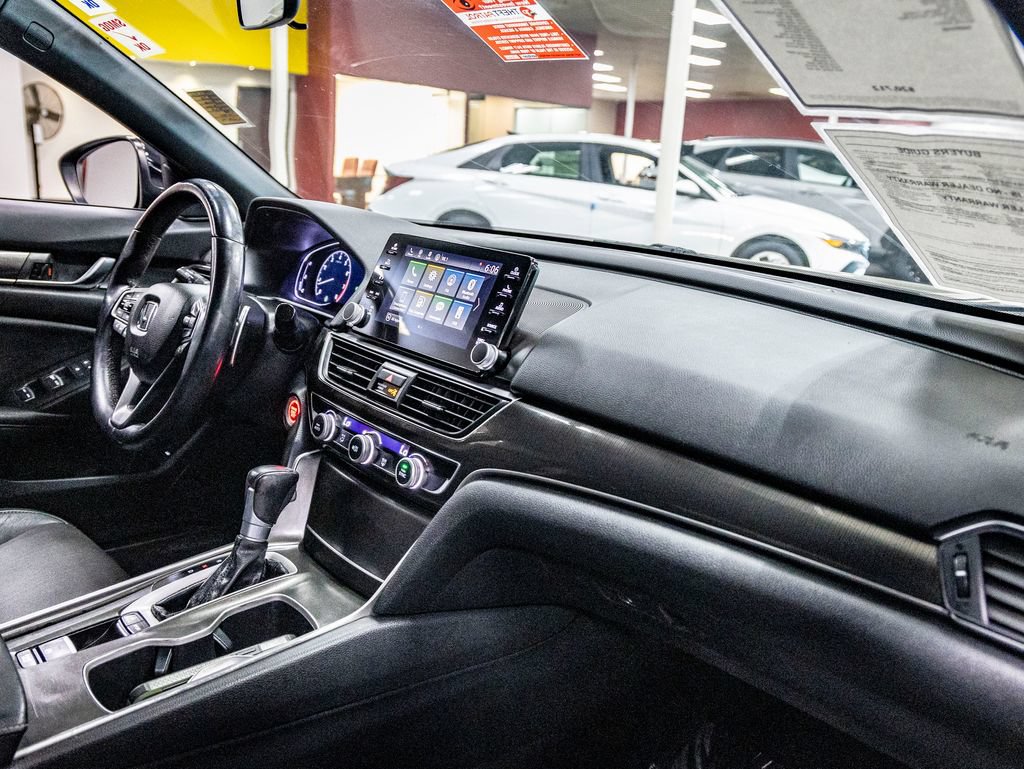Used 2018 Honda Accord Sport image 29
