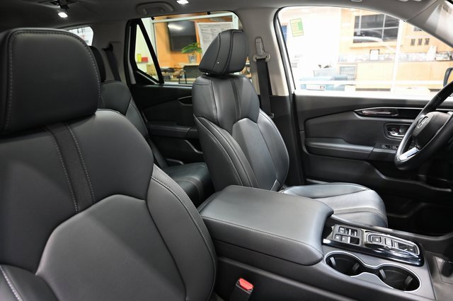 Used 2024 Honda Pilot Touring image 8