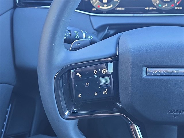 Used 2025 Land Rover Range Rover Evoque S image 17