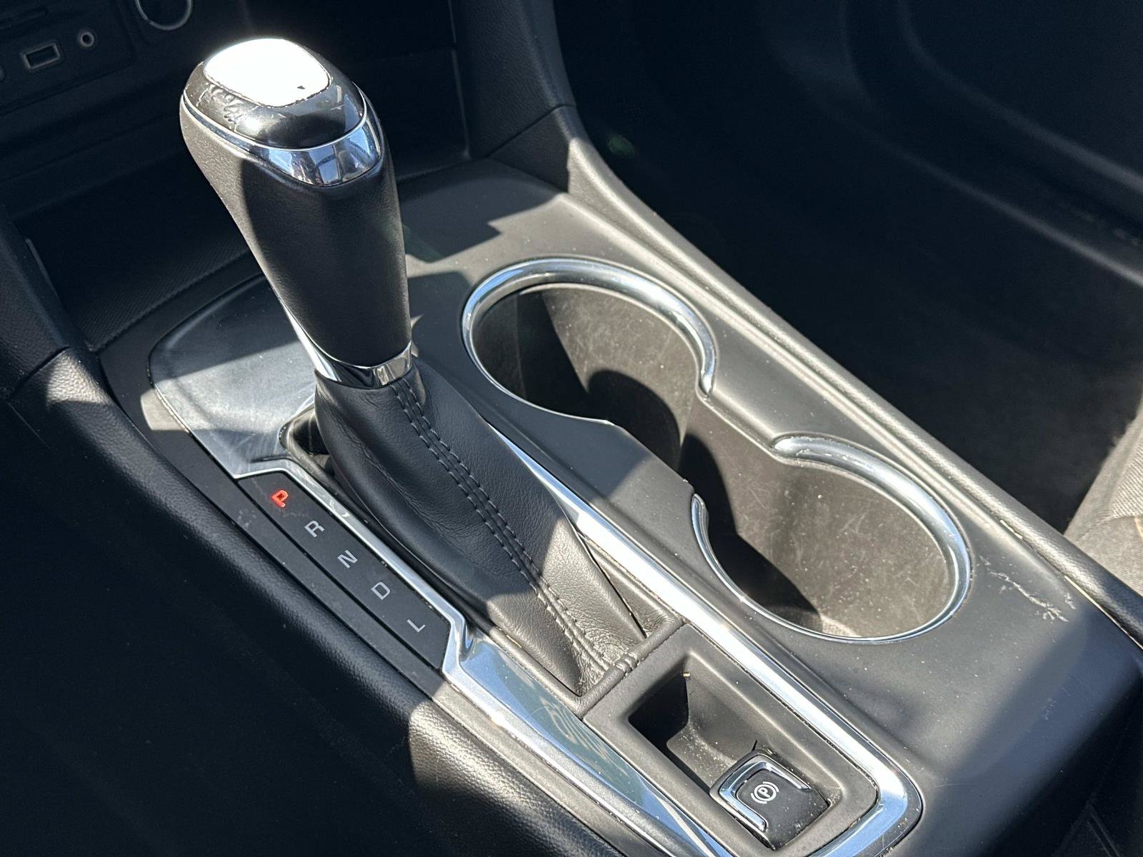 Used 2019 Chevrolet Equinox LT w/ Sun & Navigation Package FWD image 32