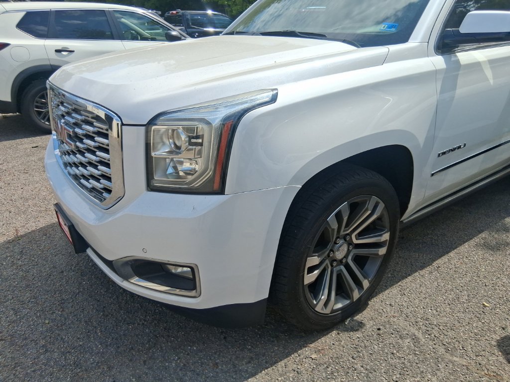 Used 2018 GMC Yukon Denali w/ Denali Ultimate Package AWD/4WD image 15