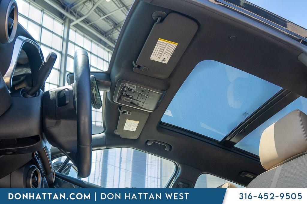 Used 2023 Chevrolet Blazer Premier w/ Driver Confidence II Package AWD/4WD image 18