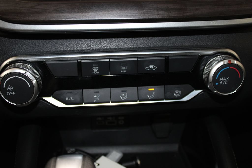 Used 2023 Nissan Altima 2.5 SV FWD image 46